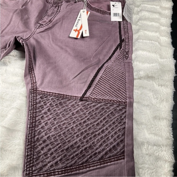 ROCK REVIVAL Moto Jeans Reid Biker Sz 40x 32 Embroidered Burgandy New With Tags - Picture 8 of 13